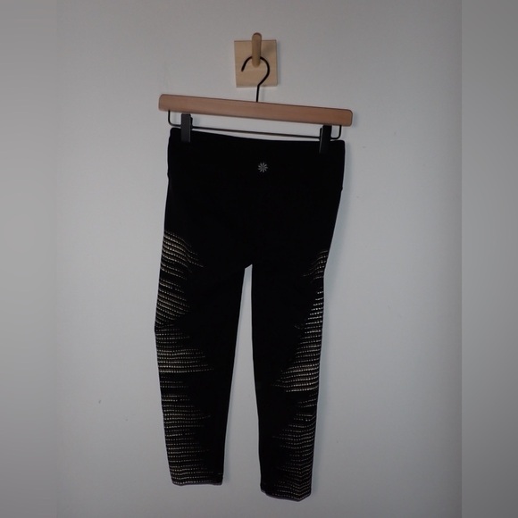Athleta Women's Stripped Side Black Capri Cropped Midrise Leggings size XS - Picture 2 of 8